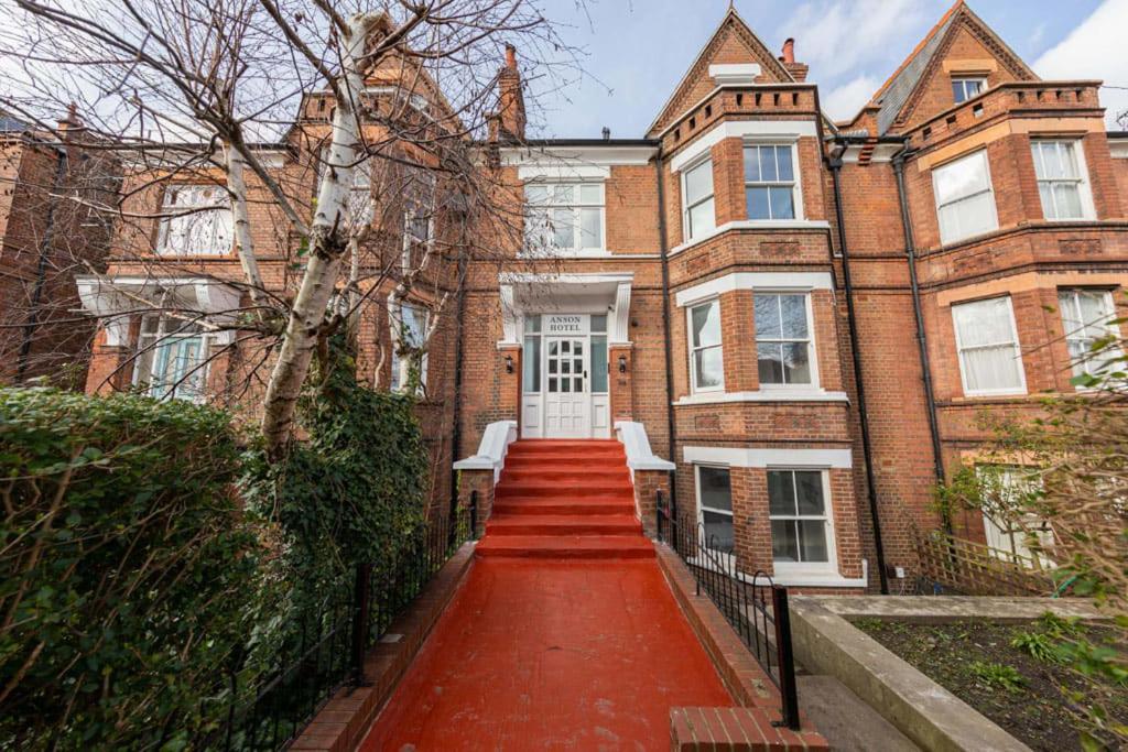 Victorian Beauty With Private Toilet And Shower Near Tube Station Londra Esterno foto